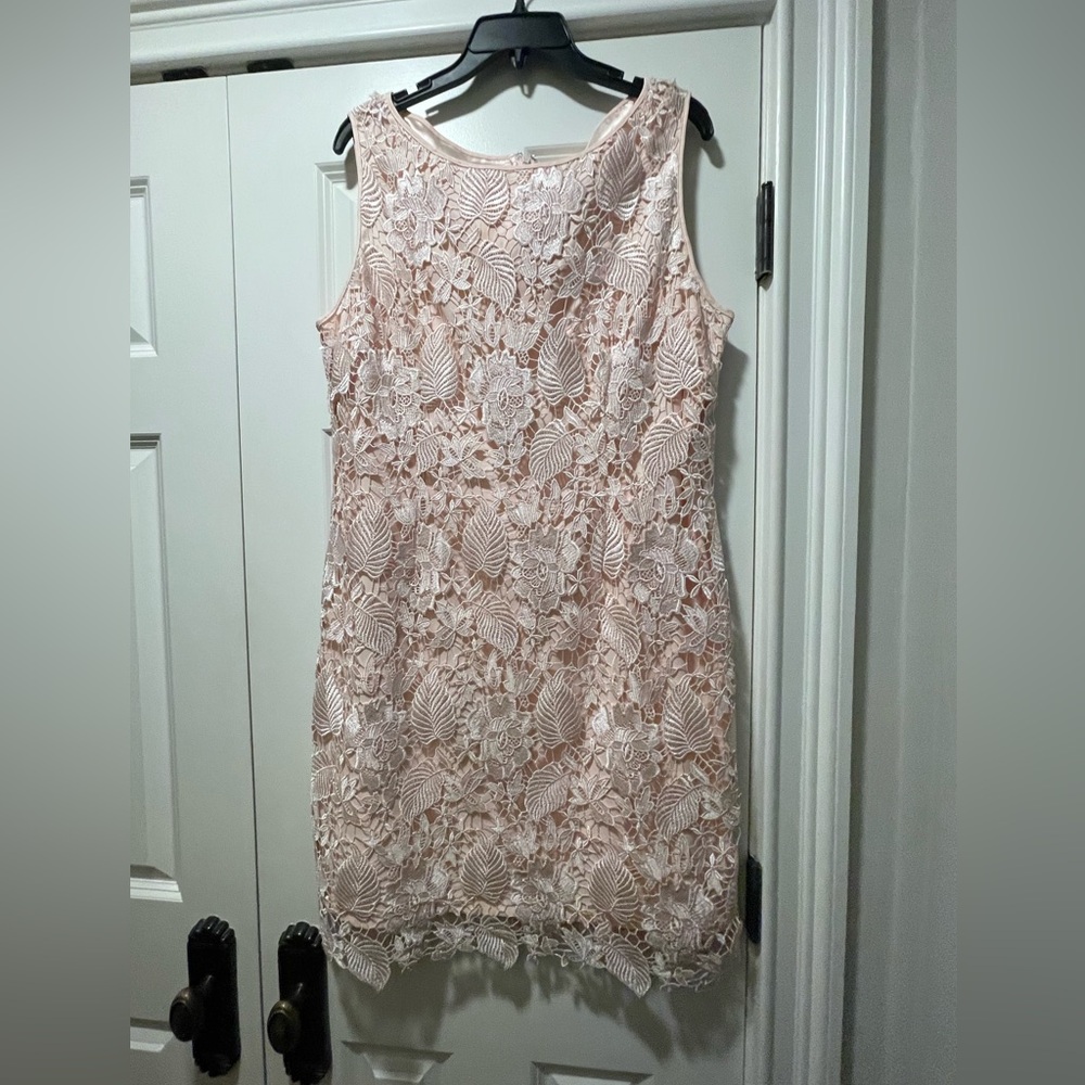 Women’s dress